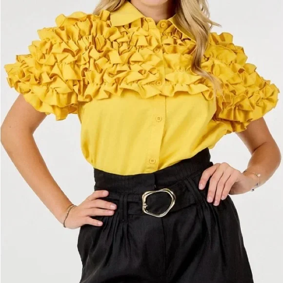 Brand new shorts very stylish with cuff. High waisted. Midnight black - Picture 2 of 7